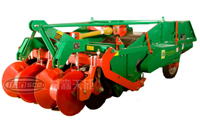 視頻：希森天成 4UX-165馬鈴薯收獲機 經(jīng)濟實(shí)用型 暢銷(xiāo)版